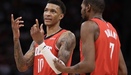 世界杯高清观看平台-小贾三分10中1！夹KD无限放空小贾 空间差&amp;无发牌手导致逻辑闭环