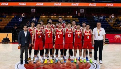 世界杯直播下载-两次都输澳大利亚男篮，但中国男篮把“会打硬仗”带回来了