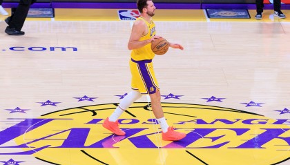 世界杯app下载-东契奇生涯第100场30+10助 历史第4人 仅次于大O&amp;哈登&amp;詹姆斯